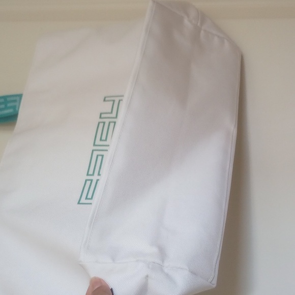 EFFY Brand Cheetah Logo Canvas/Nylon Tote - Picture 5 of 11